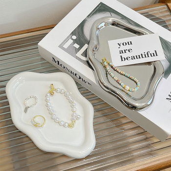 Plastikust ehtedispid taldrik kaasaegseks ehituseks, sissepääsu võtmete hoidla, jaapani stiil