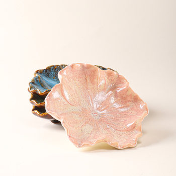 Κεραμικός δίσκος σε σχήμα κοχυλιού για κλειδιά και κοσμήματα, γλασαρισμένος, μοντέρνο μινιμαλιστικό στυλ