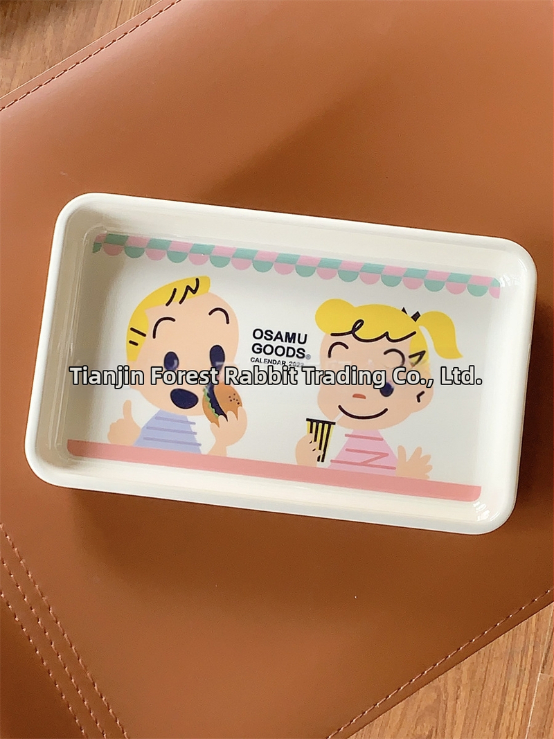 Melamiinist puuviljade ja suupistete taldrik – armas karikatuuridisain, kodune hoiustamine