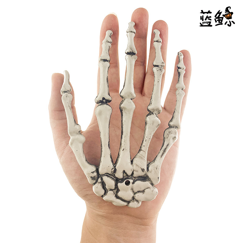 Halloween viseća dekoracija: skeletna ruka, plastična, Halloween stil, rekvizita za scenu
