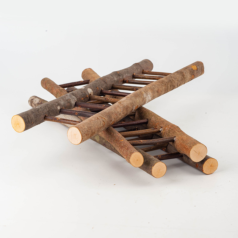 Mini koka kāpnes Ziemassvētku dekorācijām un skatu rekvizītiem, boxwood koks, pastorālais stils, izglītojoša rotaļa