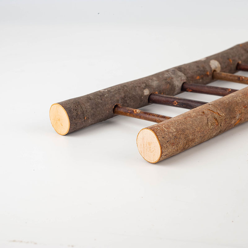 Mini koka kāpnes Ziemassvētku dekorācijām un skatu rekvizītiem, boxwood koks, pastorālais stils, izglītojoša rotaļa