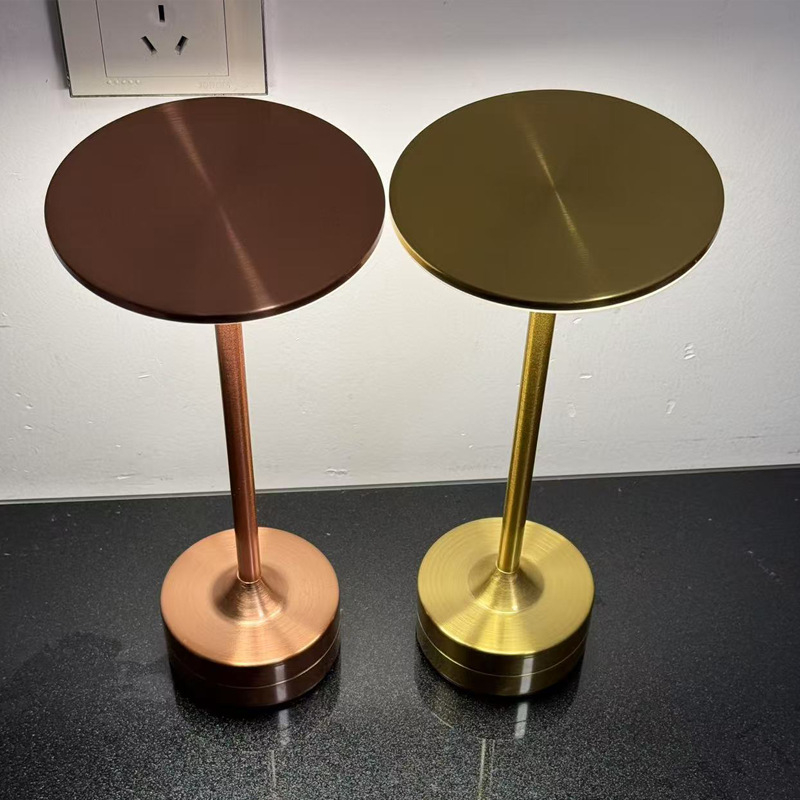 LED galda lampa UFO formā ar skārienjūtīgu vadību, atmosfēras un nakts gaisma, mūsdienīgs minimālisms, CE sertifikēta