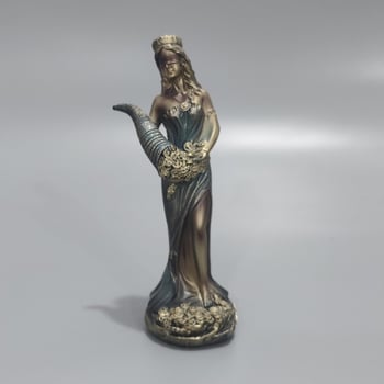 Figura boginje bogatstva – metalna figura, kartonska ambalaža, kategorija: osoba, nije poklon