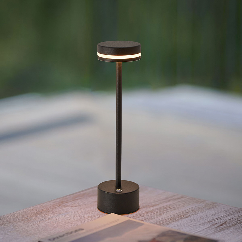 I formas galda lampa, metāla turētājs, moderns minimālisma dizains, modelis JK-TD51, spriegums ≤36V, nakts gaisma, apkārtējais apgaismojums, acu aizsardzība