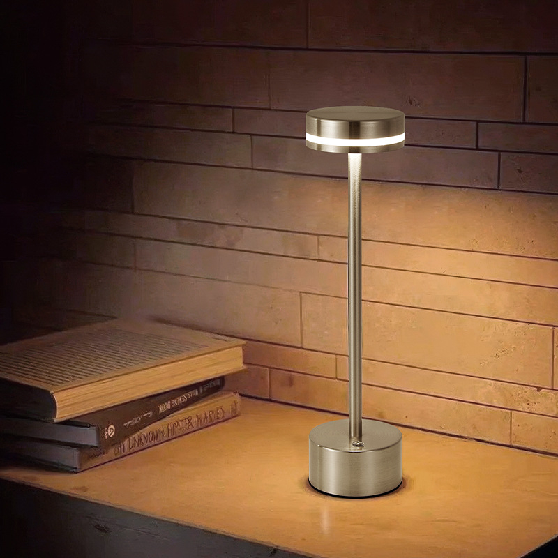 I formas galda lampa, metāla turētājs, moderns minimālisma dizains, modelis JK-TD51, spriegums ≤36V, nakts gaisma, apkārtējais apgaismojums, acu aizsardzība