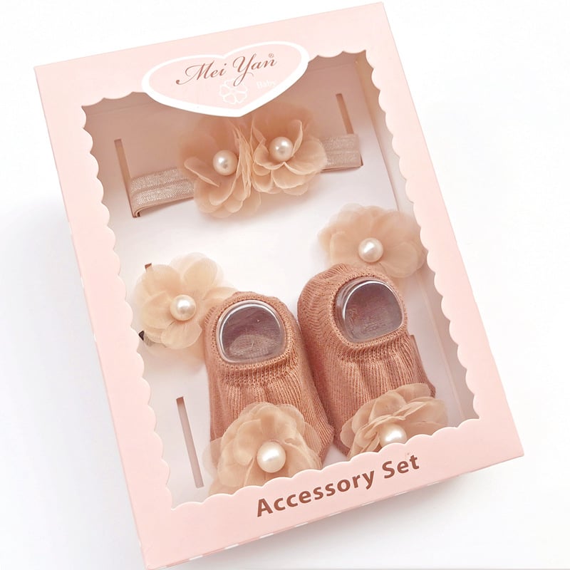 Laste tüdrukute juukse aksessuaaride komplekt – käsitöö, pärlilille motiiviga, printsesside sari; sisaldab juuksebandi, juukseklipse ja väikesi sokke