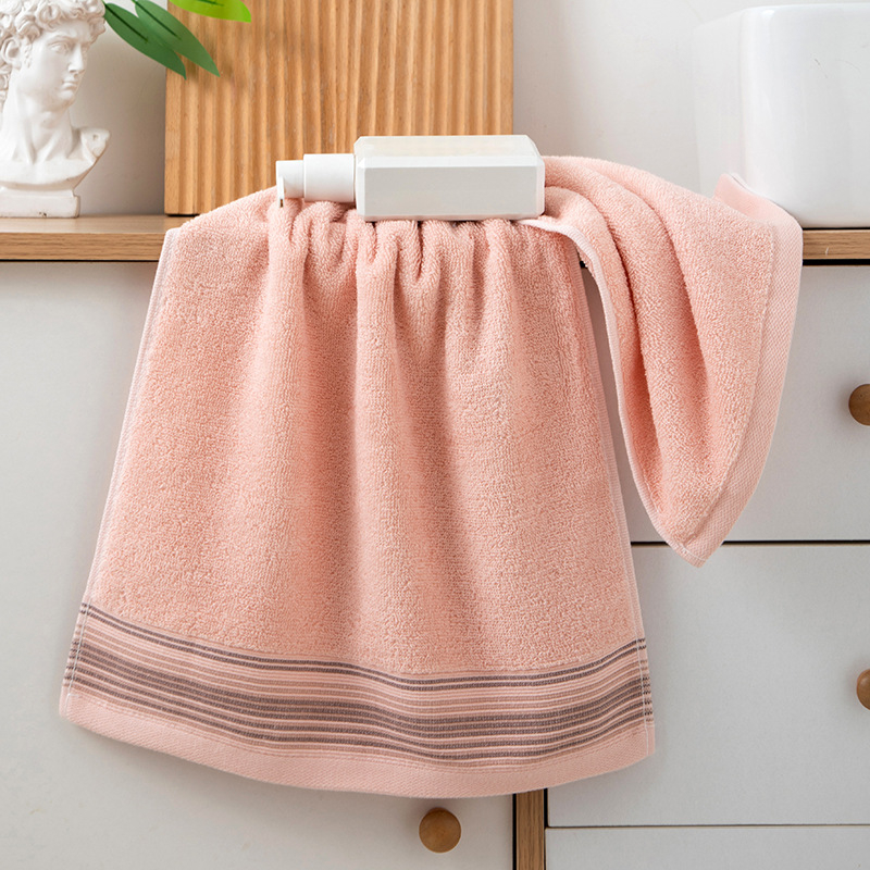 Prosoape de baie și pentru față din bumbac, moi și absorbante, îngroșate cu fir 32S, 100–120 g pe prosop