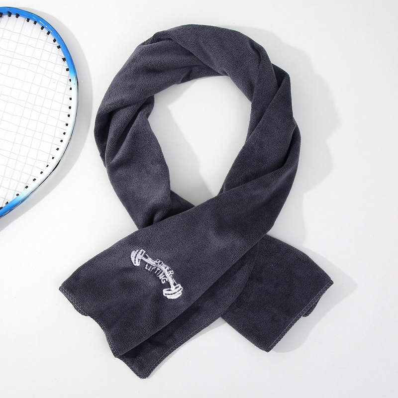 Sportski ručnik od mikrovlakana s brzim sušenjem, ušivenim logotipom, prilagodljiv, težina 105 g