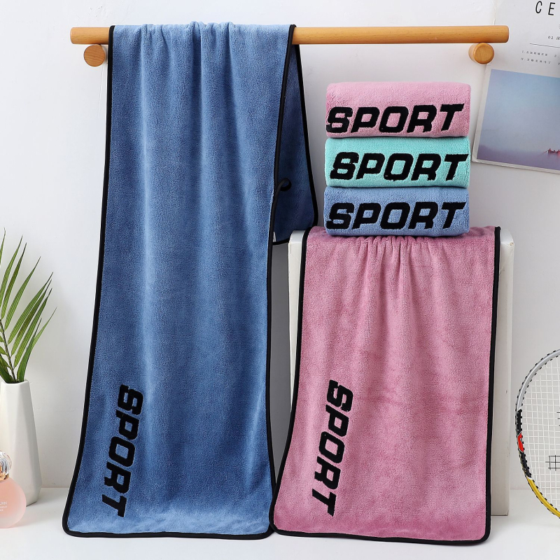 Revis sportska krpa od mikrovlakana, 130 g, prilagođeno logotipu izvezenjem i šivanjem, brzo sušenje 0–5 s