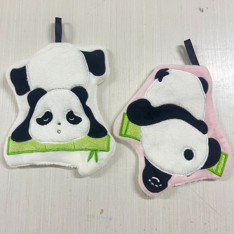 Ručnik za ruke s panda izšivenim motivom na koralnom flisu, 30-50 g, 150d pređa, šifra proizvoda 8779