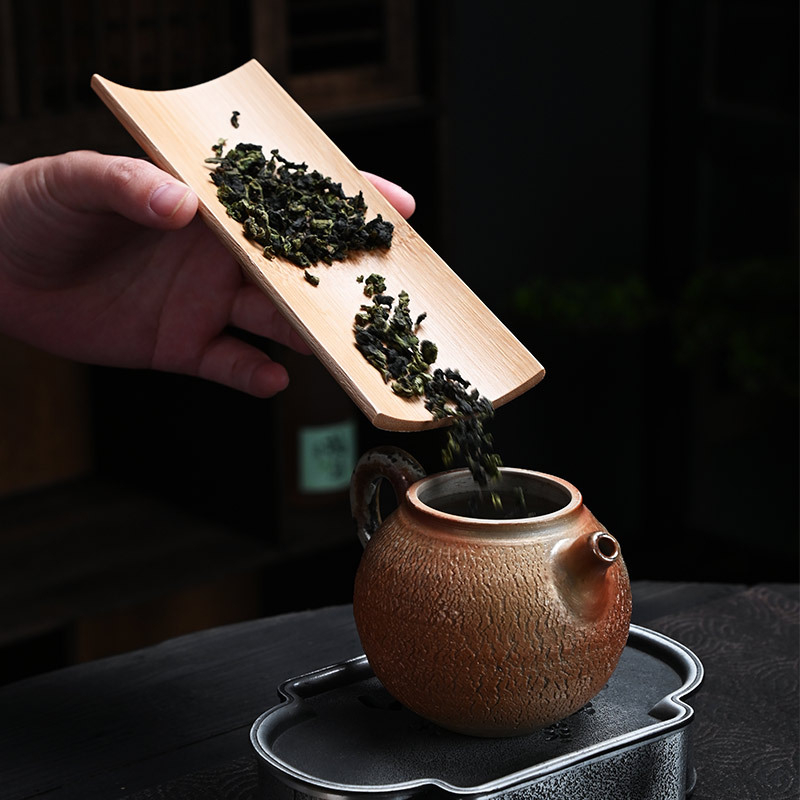 Aksesoari za čajnu ceremoniju – bambusni tročlani set japanskog stila sa klipom za čaj, ručnikom za čaj i držačem lotosa; bambus materijal, moderan stil, otisnuto logo