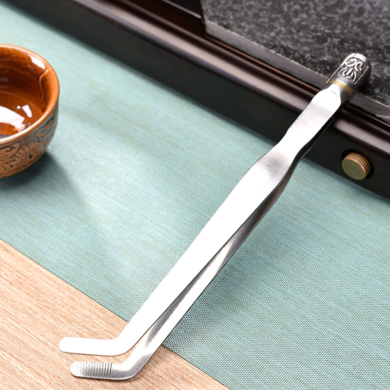 Δαμασκηνό σετ τελετής τσαγιού από ανοξείδωτο ατσάλι, πέντε τεμάχια: κουτάλι τσαγιού, κλιπ για τσαι, βελόνα τσαγιού, πιρουνάκι φλυτζανιού και δίσκος, σε νέο κινεζικό στυλ