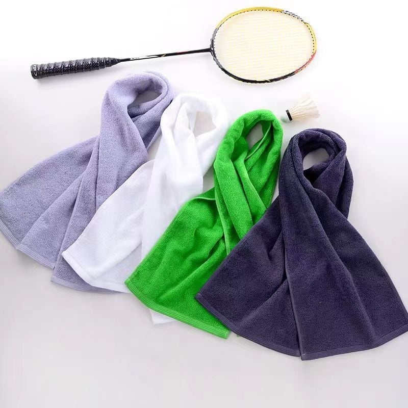 Pamučni sportski ručnik, 110 g, jednostavno tkanje, brzo upijanje znoja 0–5 s, tisk logotipa, mogućnost prilagođavanja