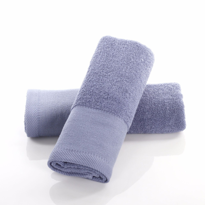 Sportski ručnik od pamuka, 140 g, apsorpcija 0-5 s, moguć ispis ili šivanje logotipa