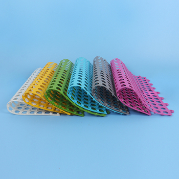 Plastmasas interlocking pretslīdējošā paklājiņš vannas istabai un tualetei – mūsdienīgs minimālisks dizains, mazgājams, piemērots virtuvei, vannas istabai un tualetei; viegli savienojas.