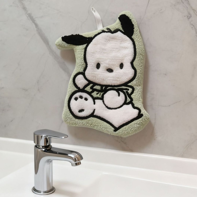 Käterätik korallveluurist, imav, rippuva disainiga, laste multikasug motiiv; materjal: korallveluur polüester; lõngad: 150d; kaal: 30–50 g; töötlemine: tikandid, kontuur; kohandatav