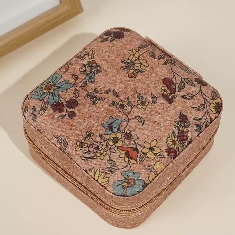 Φορητό κουτί κοσμημάτων με ύφασμα και μοτίβο anime, για αποθήκευση βραχιολιών, σκουλαριών και κολιετών, δυνατότητα προσαρμογής.
