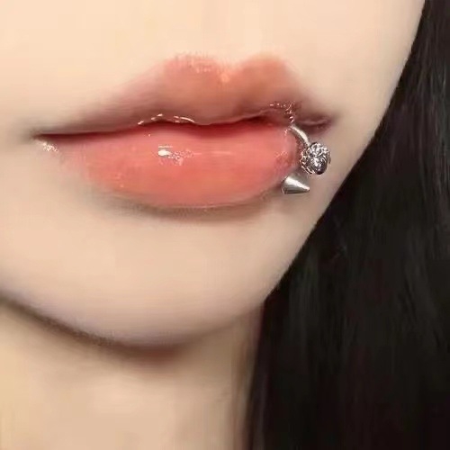 Lūpu gredzens - Drakona naga konuss, Opāls, Titāna tērauds, Unisex, Geometrisks stils, Pulēta virsma