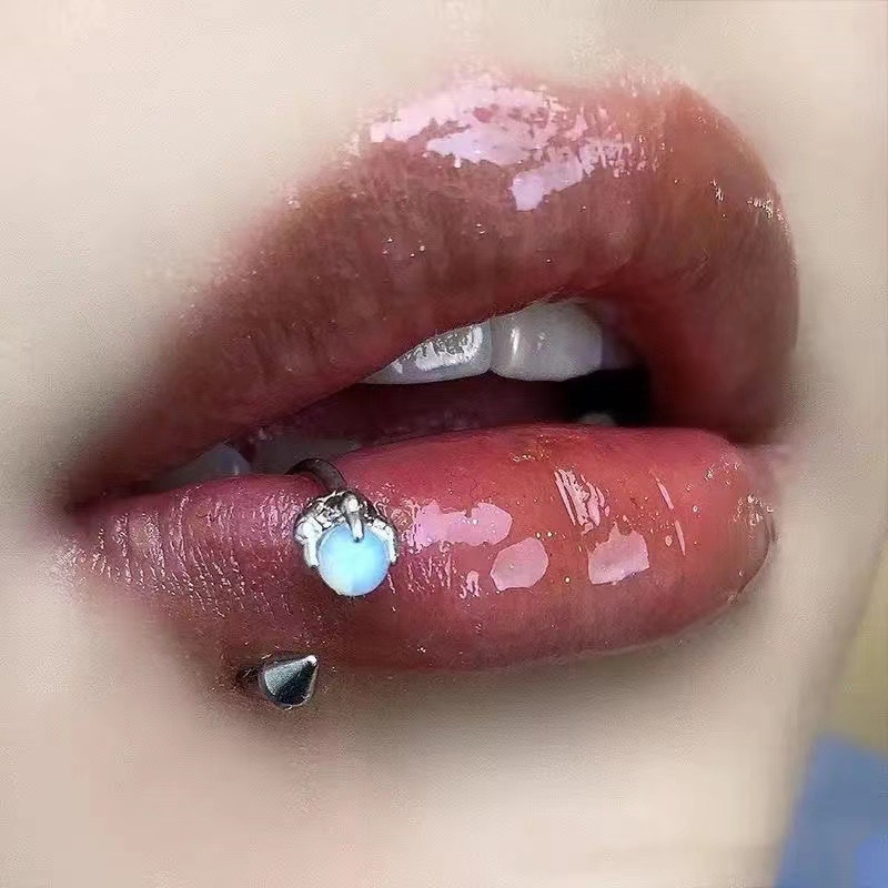 Lūpu gredzens - Drakona naga konuss, Opāls, Titāna tērauds, Unisex, Geometrisks stils, Pulēta virsma