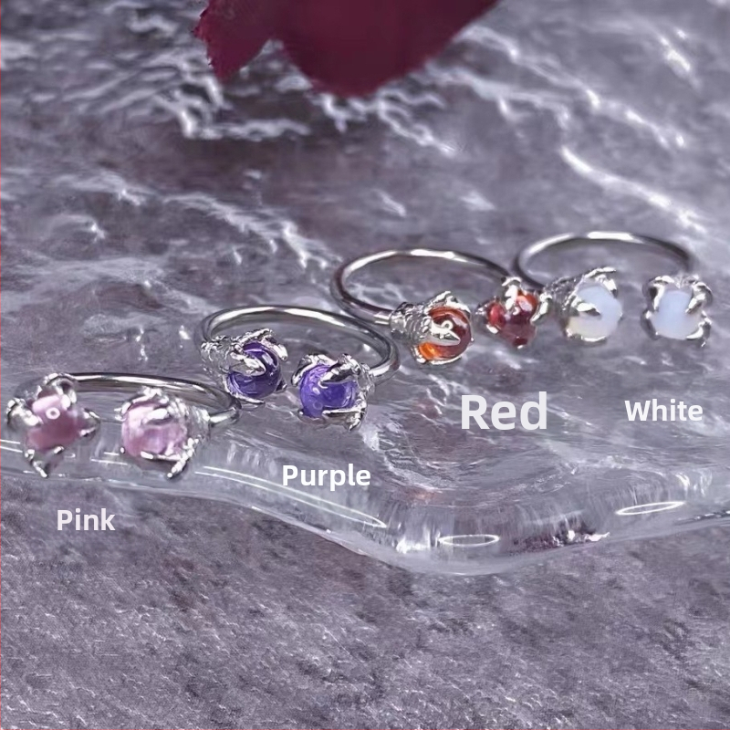 Lip nails, roku darbs, titāna tērauds, Ziema 2023