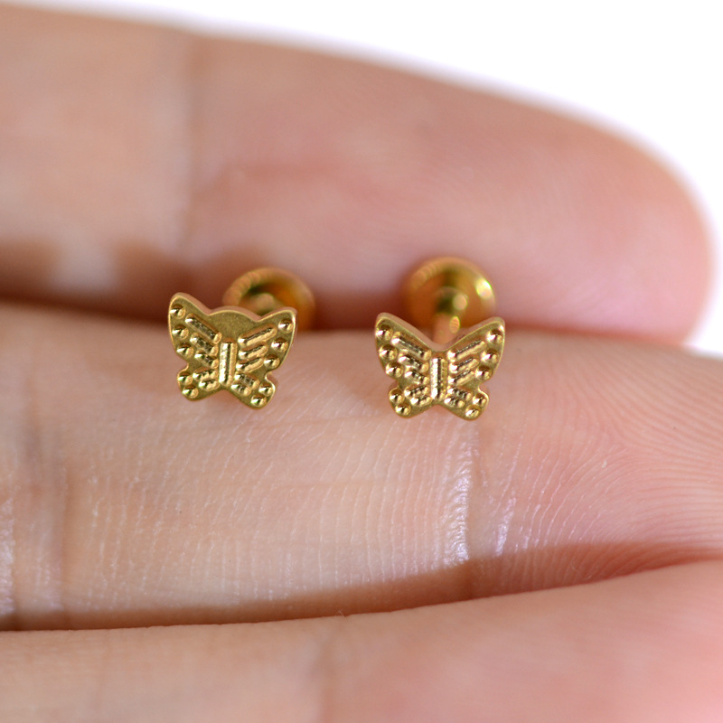 Лип стъд с пеперуден дизайн, G23 титан, Скулптурна обработка, Lip Ear, Персонализация