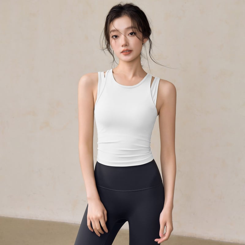 Jogos toppa su įmontuotais kaušeliais, I-formos nugaros dizainas, platus pečių dirželiai, nailono audinys, ilgis iki pilvo, aptakus kirpimas