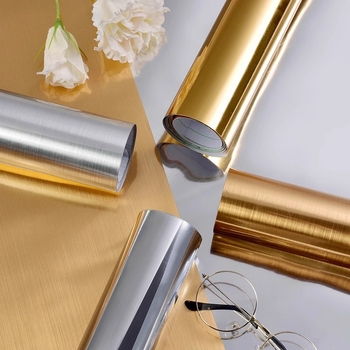 Isekleepuv PVC-folie metallilise harjatud tekstuuriga külmikutele, lifttidele, köögipindadele ja kappide renoveerimiseks (veekindel, õli- ja mustusekindlus)