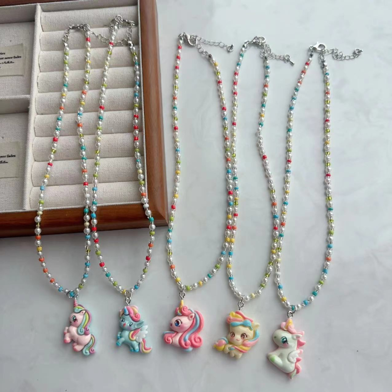 Kézzel készített vegyes anyagú medálos nyaklánc golyólánccal nőknek, koreai stílus, friss és édes, ősz 2025 kiadás