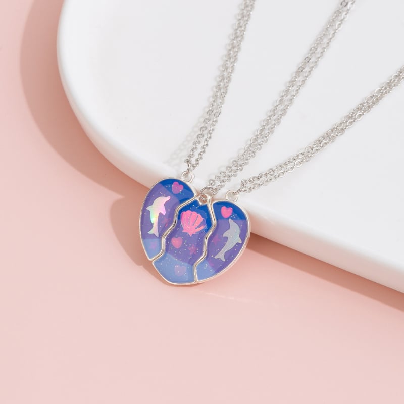 Südamekujuline sulamiga kaelakee ristkettaga, lastele animatsioonistiilis, vanusevahemik 3–6, 6–10 ja üle 10