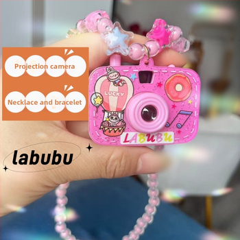 Kaelakee karikatüüriga ripats, plastik-resiin materjal, kunstlik kristall, pärlidega dekoratsioon