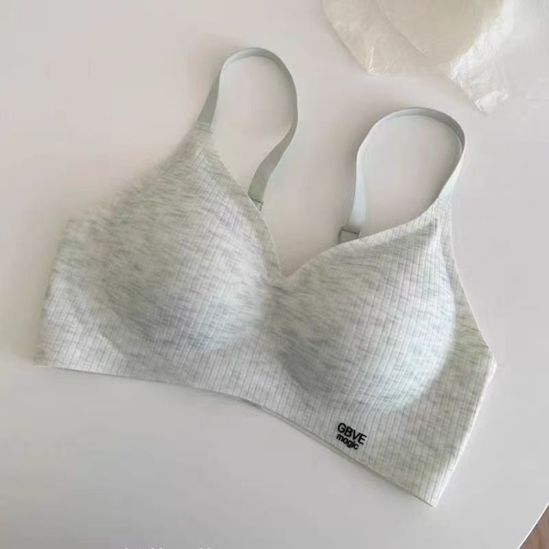 Αθλητικό σουτιέν με κούπα 3/4, μεσαίου σχήματος κύπελλο, νάιλον ύφασμα, πίσω τρεις σειρές αγκράφες, σταθεροί διπλοί ιμάντες, διαπνέον και στηρίζει.