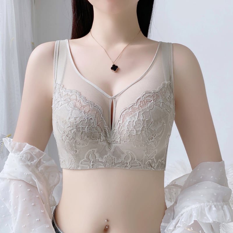 Teljes kosárú csipkés melltartó vékony formázott kosarakkal, rögzített dupla vállpántokkal, hátul négy sor kapoccsal, 70–80% poliészter és pamut bélés
