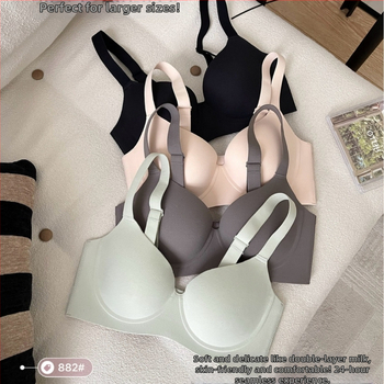 Liemenėlė su viela, nailoninis audinys, pilnas kupolas, ploni formuoti puodeliai, užpakalinė keturių eilių kabliukų uždarymas