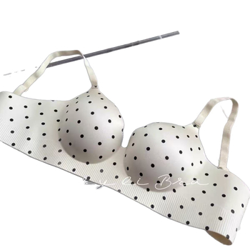 Push-Up bešavni grudnjak s 3 cm debelim jastučićem, 3/4 košarica, sjajna površina, za male grudi