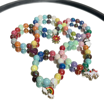 Vaikų apyrankė su vienaragio pakabuku — rankų darbo akriliniai karoliukai, animacinių personažų dizainas, logotipo spausdinimas įmanomas, amžiaus grupė 3-10 metų