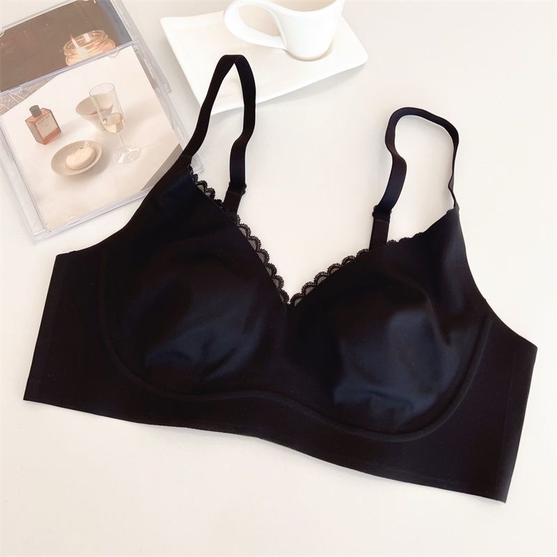 Σουτιέν με υπερ-λεπτές καλούπες από λατέξ, σχέδιο με αυτιά λαγού, σταθερές διπλές τιράντες, πίσω κούμπωμα με τρεις σειρές αγκύλων, ύφασμα νάιλον