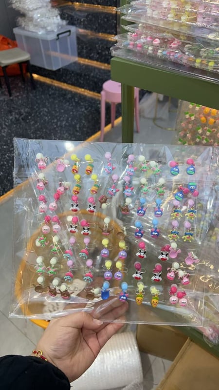 Laste kõrvaklipsid – tähtkujuline vorm, karikatuurstiil, sulam, printsesside sari