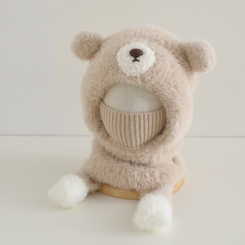 Шапка с качулка от плюш, подплатена с флис и комплект шал – топла и ветроустойчива за деца през зимата