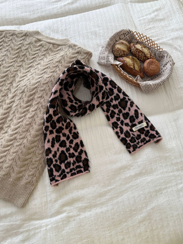 Vaikiškas leopardų rašto šalikėlis - japonų-korejiečių stilius, medvilnė, warp mezgimas, džakardas (Unisex)