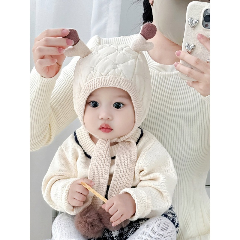 Kūdikių žieminė kepurė su integruotu šaliku ir ausų apsauga su elnio ragų motyvu – šilta, vėjui atspari, medvilnė