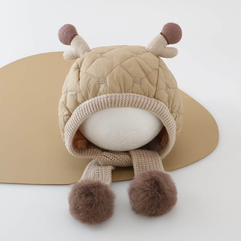 Kūdikių žieminė kepurė su integruotu šaliku ir ausų apsauga su elnio ragų motyvu – šilta, vėjui atspari, medvilnė