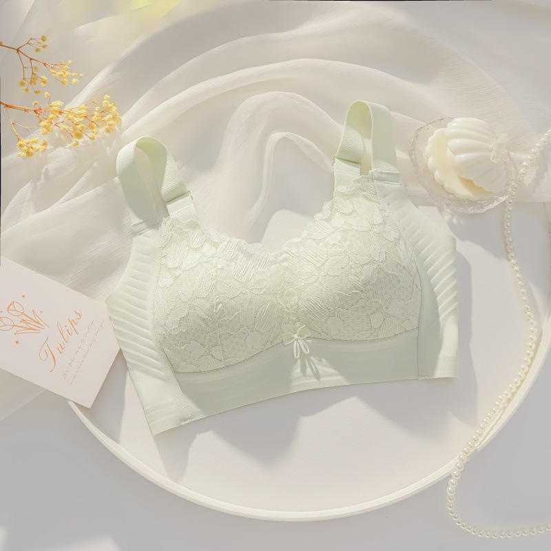 Pilna krūtinės liemenėlė su plonais formuojamais puodeliais, 3/4 puodeliai, nailono/elastano audinys, nugaros užsegimas su keturiais kilpų ir akių, fiksuojančios petnešėlės