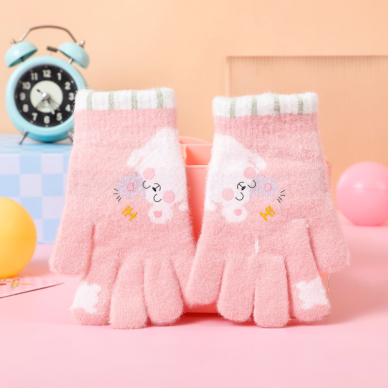 Laste kudumised kindad karikatuuriga ja eraldi sõrmedega; vanus 5–12 aastat; hoiab sooja