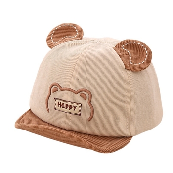 Бебешка кепка с мека козирка и куполна горна част (0–6 месеца, пролет–есен)