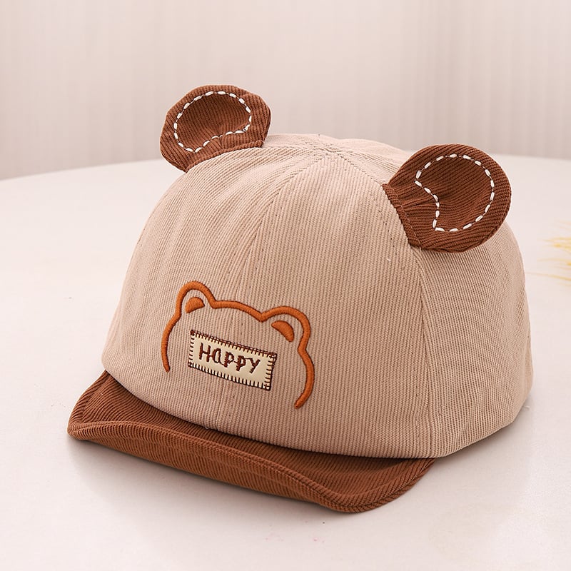 Бебешка кепка с мека козирка и куполна горна част (0–6 месеца, пролет–есен)