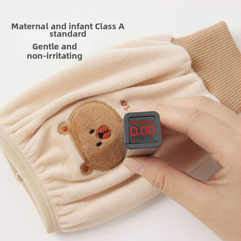 Laste kootud käevarrukad õmmeldud ning mustuse tõrjega, vanus 1–13 aastat, talv 2024