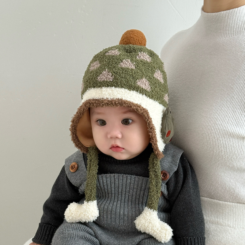 Talvine plüüsmüts beebile kõrvakaitsega — armas karu kujundus, 1–2 aastastele