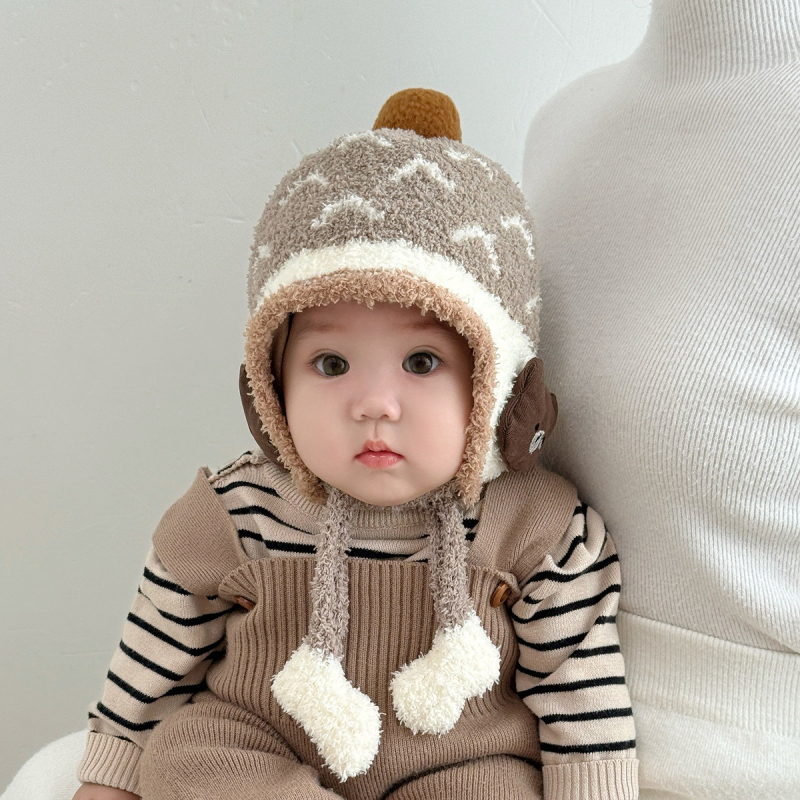 Talvine plüüsmüts beebile kõrvakaitsega — armas karu kujundus, 1–2 aastastele