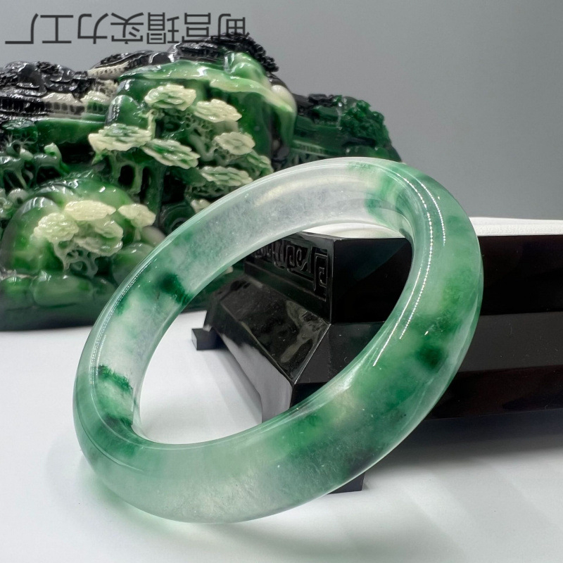 Jadeito imitacijos apyrankė su gėlių raštu, širdies formos dizainas, poliruota danga